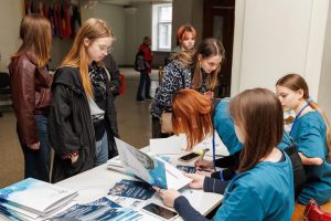 Кафедра фізики на у дні відкритих дверей ХНУРЕ.